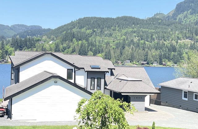 Lake Samish Funhouse