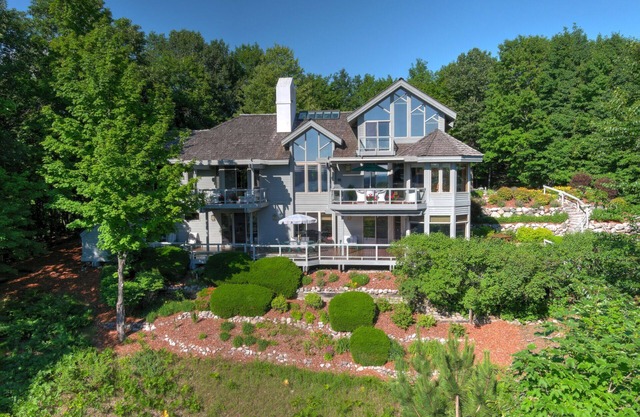 Lake View Villa Bellaire