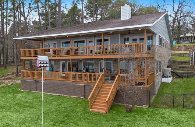 Lakefront 1 - Lakefront Life