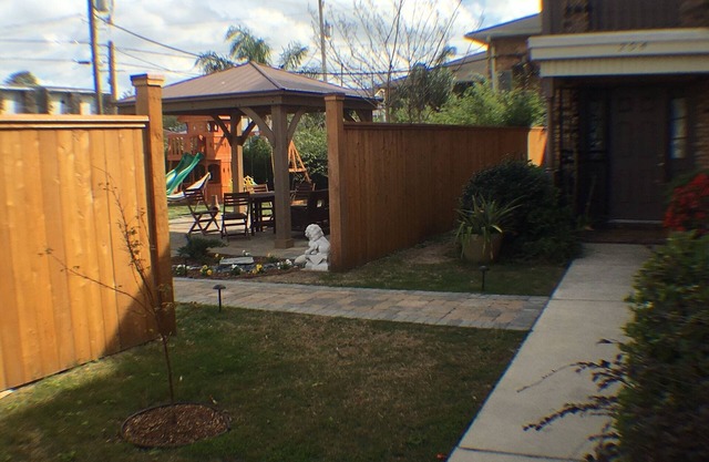 Lakefront Comfort Close to Downtown