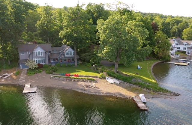 Lakefront Home with Spectacular Views, Sleeps 16!