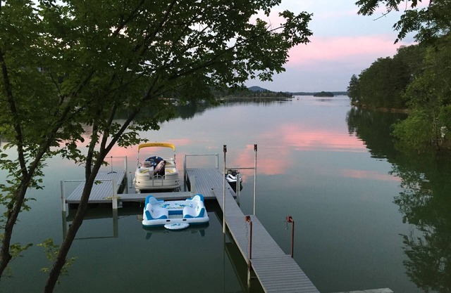LAKEFRONT Lakehouse with Boat Ramp and Private Dock