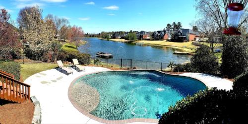 Lakefront Paradise near Ft Eisenhower and Masters