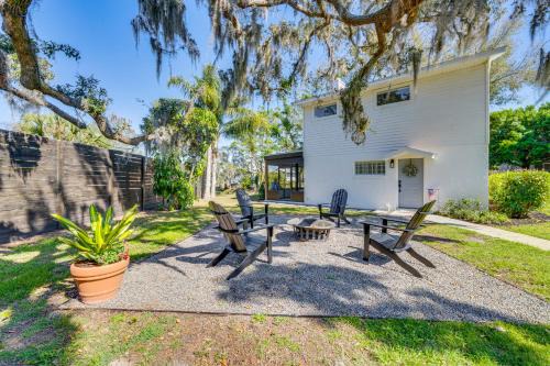 Lakefront Retreat with Kayaks and Fire Pit in Clermont