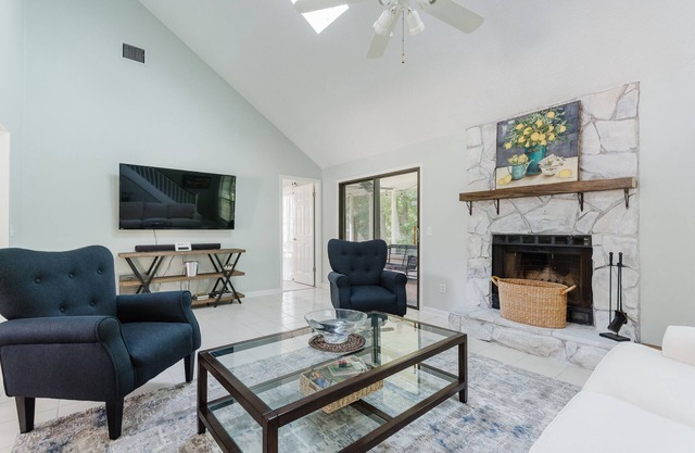 ★Lakefront & Spacious★ CasperBeds-10min Beach/Mayo