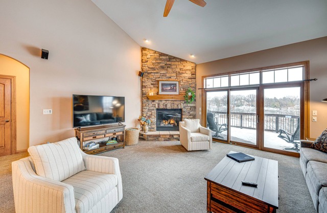 Lakefront Waterford Home w/Game Room & Grills!