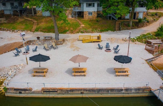 Lakeshore Fishing Cabin #5