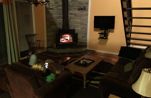 Lakeside barn wood cottage just remodeled with all the modern Conveniences!