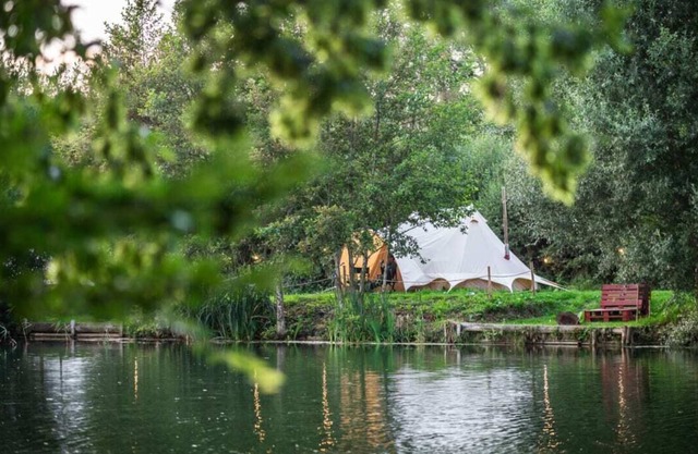 Lakeside Bell Tent - Canvas Suite at Marston Park