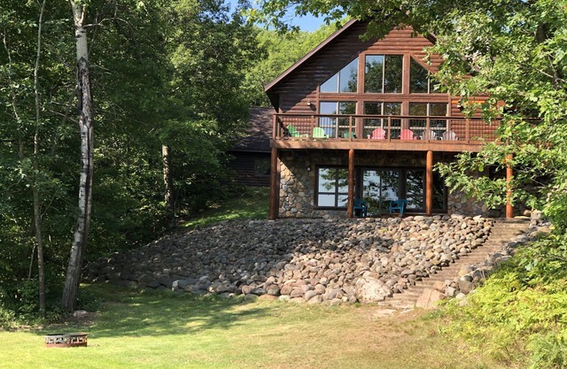 Lakeside cabin perfect retreat