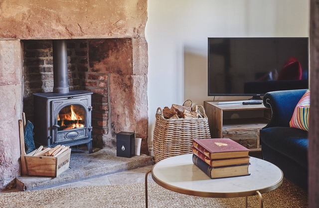 Lakeside Cottage - Luxury Cottages