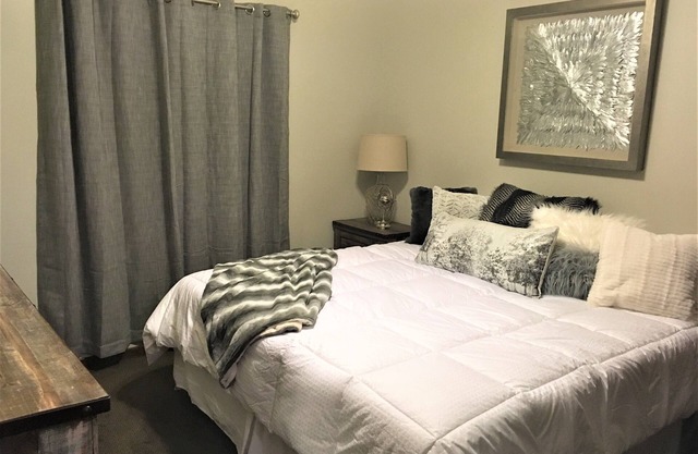 Lakeside Village - Affordable - Closest Lodging to Snowbasin!