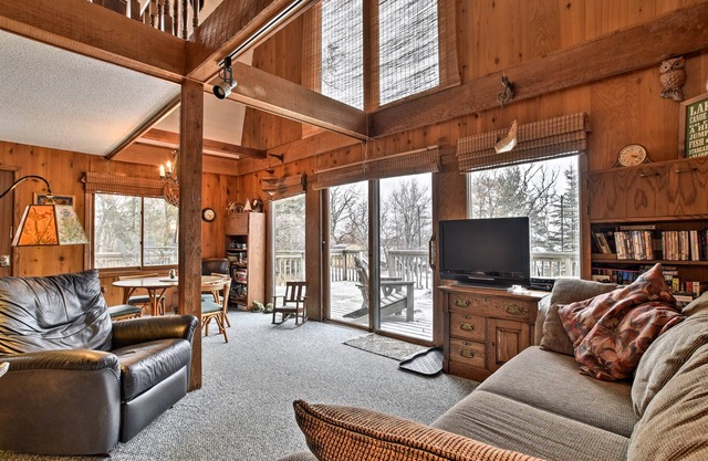 Lakeview 10-Acre Kimball Cabin w/Private Beach!