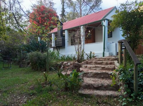 Lalapanzi Cottage Solar Power Filtered Water