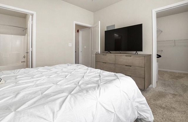 Landing at 1809 at Winchester - 2 Bedrooms in Hamburg Area