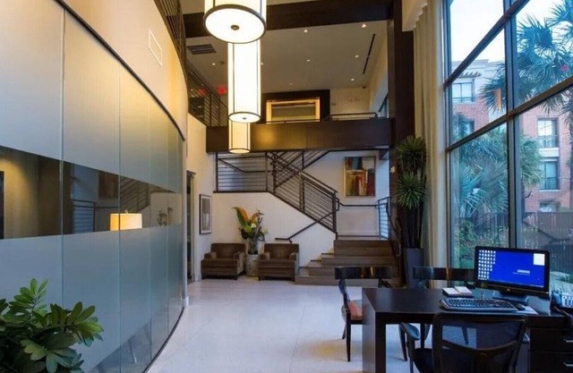 Landing at The Metropole - 2 Bedrooms in Greenway /Upper Kirby Area