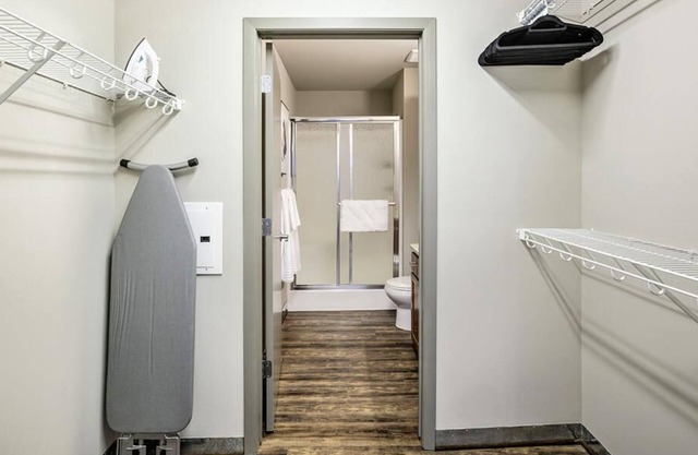 Landing at Tiptop - 2 Bedrooms in Jefferson Square