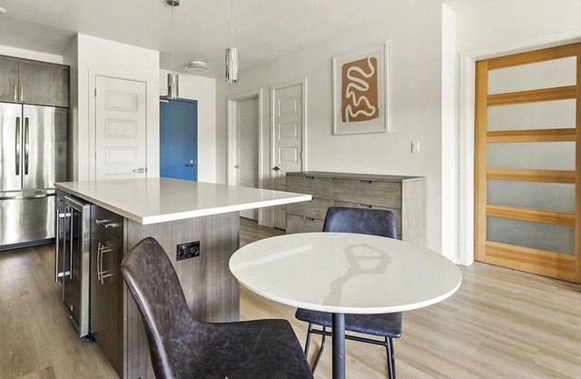Landing at Yacht Harbor Club - 1 Bedroom in Hayden Island Neighborhood Network