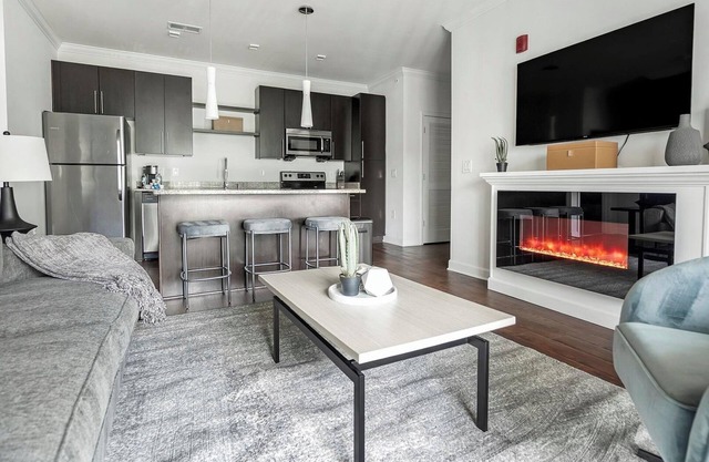 Landing | Beautiful 3BD, Gym