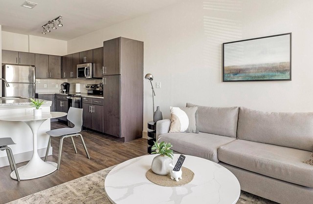 Landing | Chic 1BD, Clubhouse, Yoga Studio