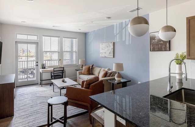 Landing | Modern 1BD, Pool, Gym