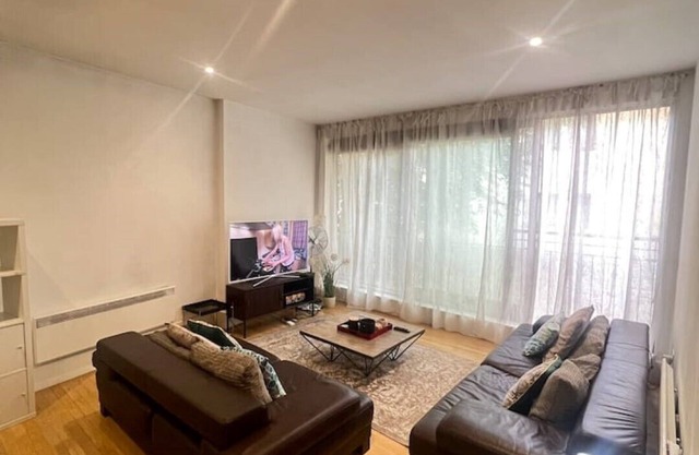 Large apartment Kings Cross Granary Square