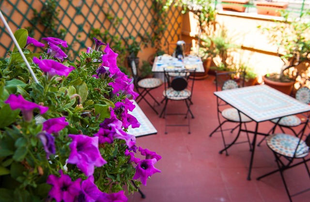 Large apartment with Wi-Fi and terrace