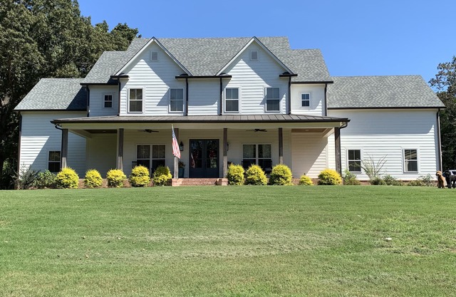 Large Country Home near Ole Miss Campus
