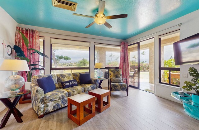 Large ground-floor condo with a pool, hot tub, fitness room, & tennis