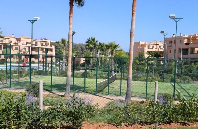 Large Ground floor garden apartment