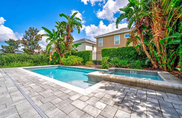Large Group Getaway Minutes from Disney Parks