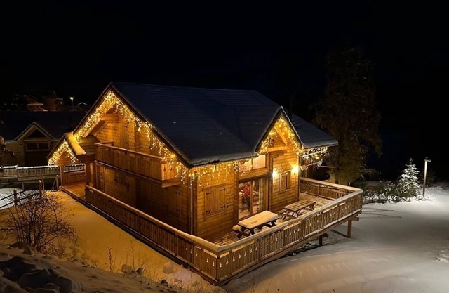 Large luxury wooden chalet