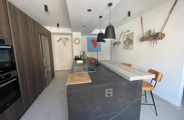 Large Stylish Beachside 3 Bedroom Apartment, on Tarifa beach