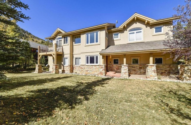 Larson Lane 217 Home