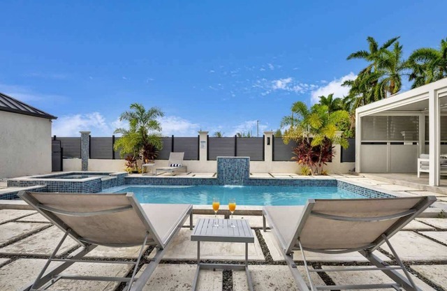 Las Olas Ocho Rios Villa Pool, Jacuzzi, & Chef