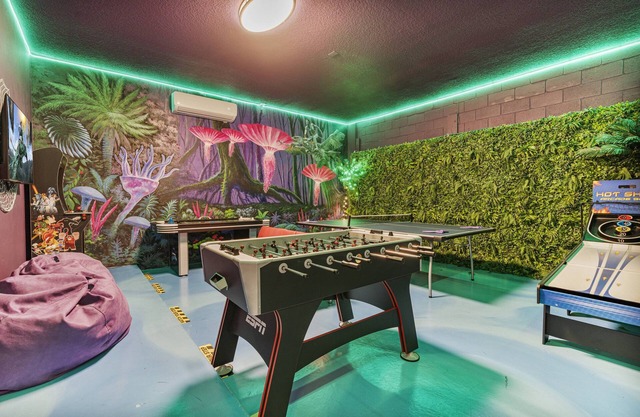 Last Minute Disney! Private Pool, Hot Tub, Game Room & Themed Bedrooms. Book Now! #122015