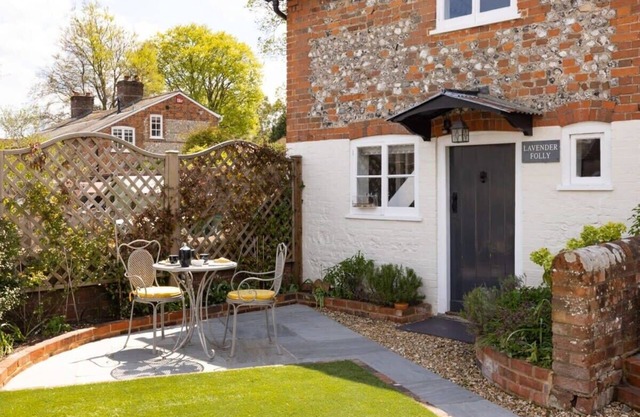 Lavender Folly - Cosy Accommodation Alresford
