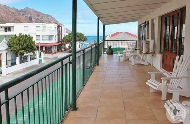 Le Bay Lodge