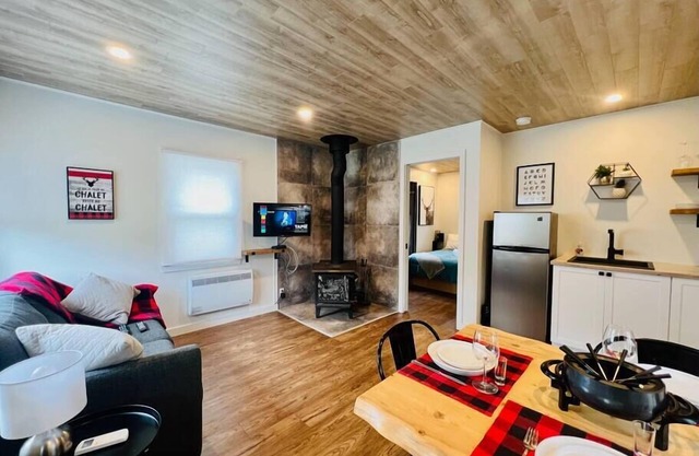 Le Calypso - Access to the lake