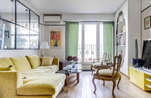 Le Carrousel d'Auteuil - Sophisticated and Bright