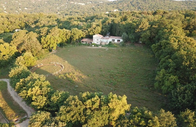 Le Charme Authentique et Bohème de la Pleine Nature Dans le Golfe de St Tropez