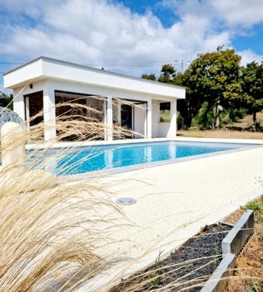 Le Gîte "Aubrac" Haut de gamme, Jardin, Piscine