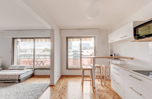 Le philosophe - La Défense/Wifi/Parking