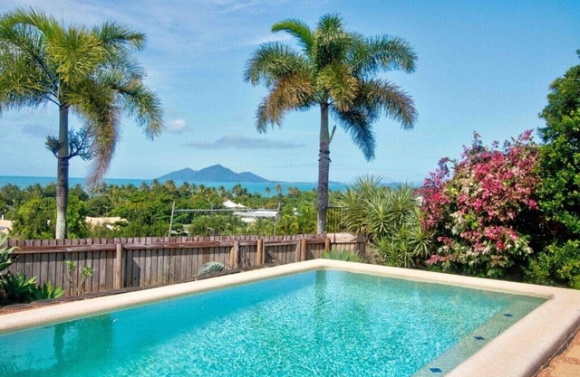 Le Reve - Modern Beach House Overlooking the Mission Beach Village