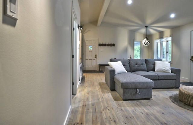 LE SOUTHIÈRE, BEACH AND SKIING. Summer as in winter, a little paradise for the holidays!