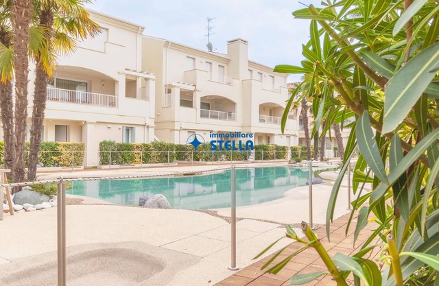 Le Tropezien Village *pool and patio*