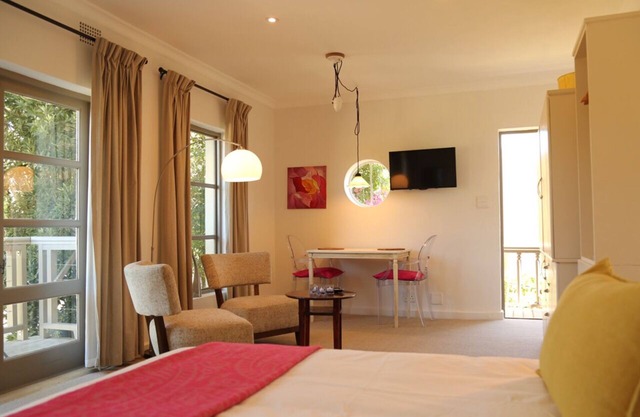 Leisure Isle Knysa apartment with balcony and view