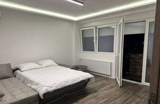 Leksi Apartment - new cozy, river view and close to center