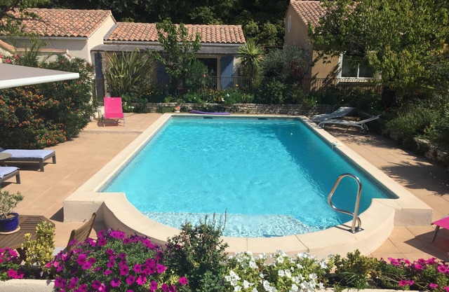 Les Hauts D'eyragues : Gîte Aigue Marine