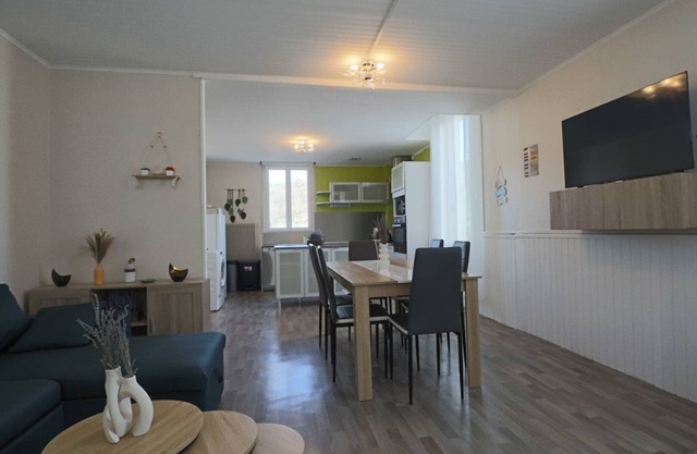 Les Lavandes with Mountain View and Wi-Fi